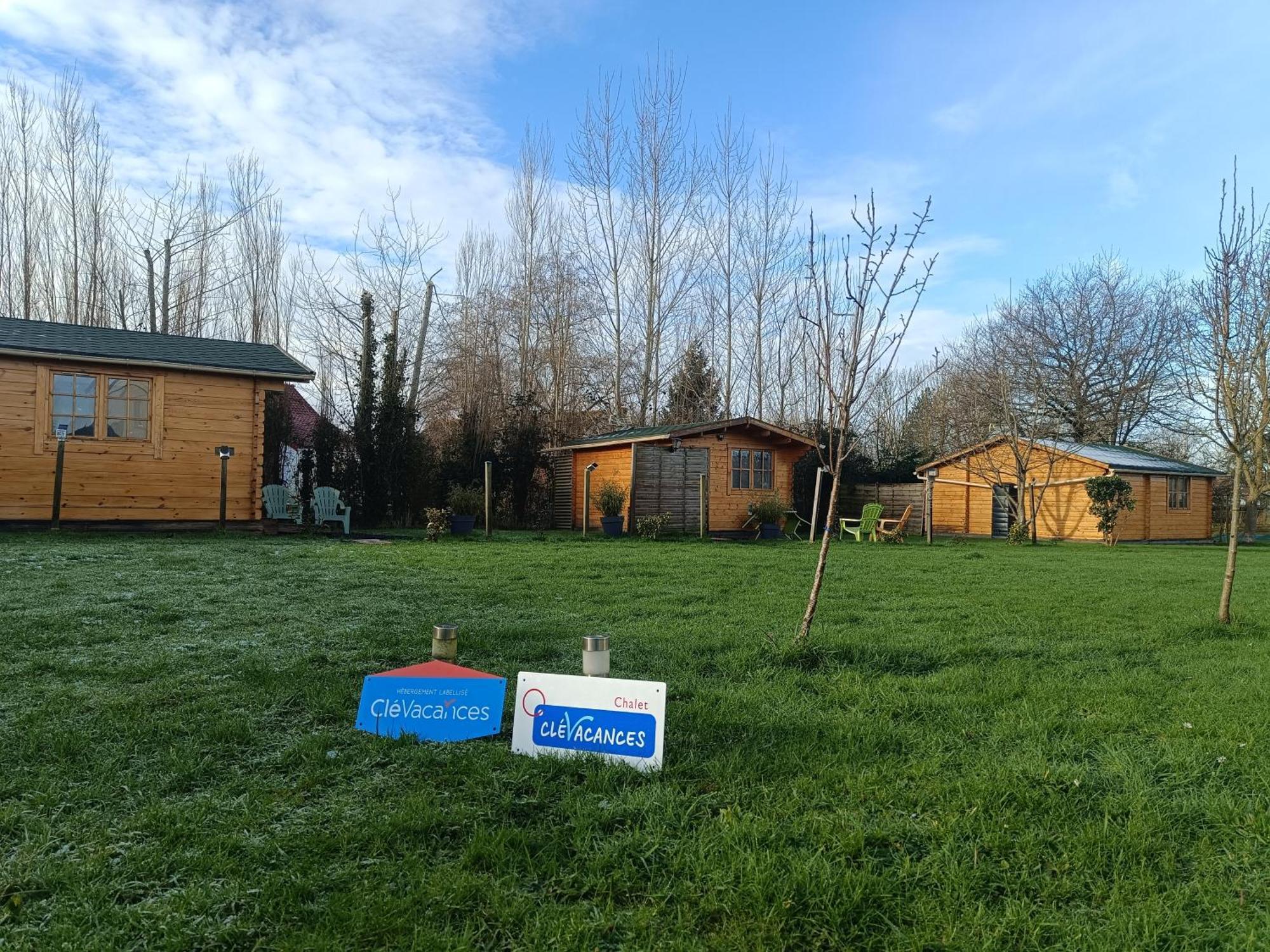 Gite Les Chalets Du Fliers Verton Meubles De Tourisme Classes 2 Etoiles Berck Екстериор снимка